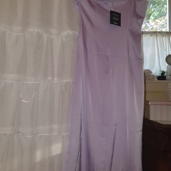 BRAND NEW Lilac midi dress with swoop neck - Picture 3 of 4